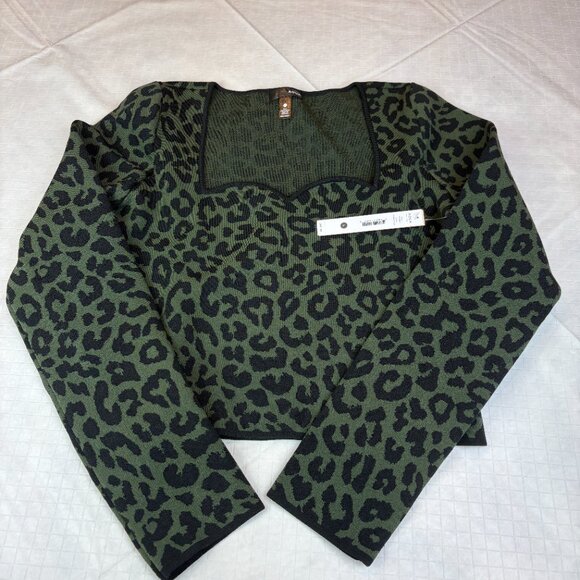 AQUA Leopard animal print Jacquard Long Sleeve Top Black and Green - Picture 2 of 11